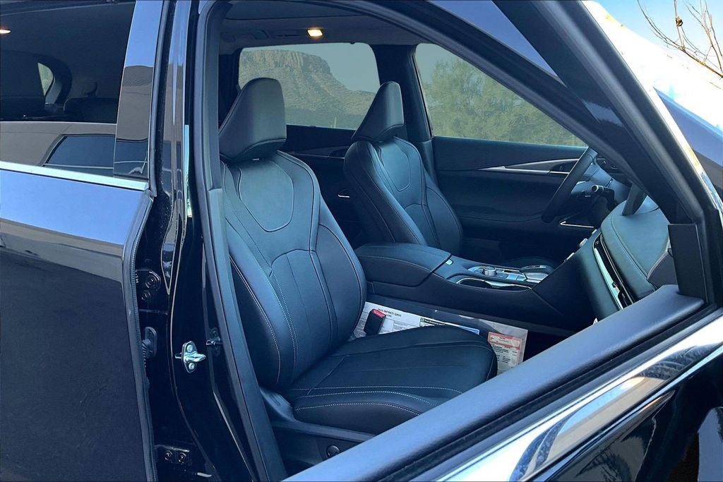 2025 INFINITI QX60 Luxe FWD