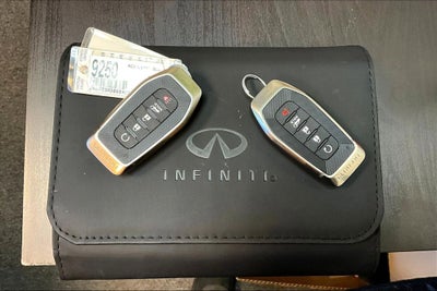 2025 INFINITI QX80 Pure 4WD