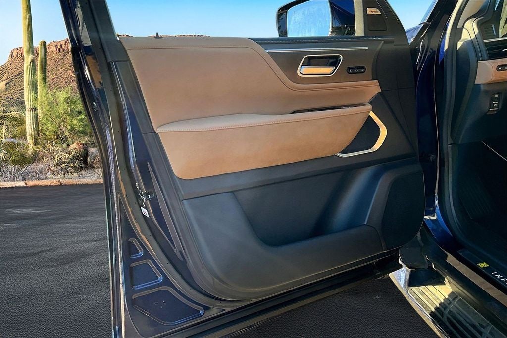 2025 INFINITI QX80 Luxe 4WD