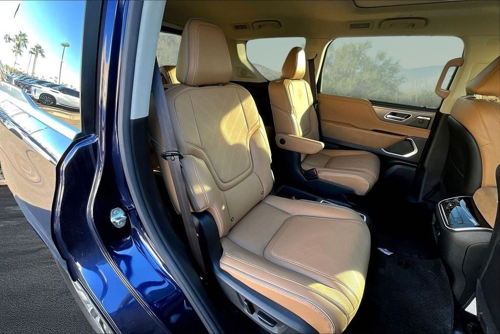 2025 INFINITI QX80 Luxe 4WD