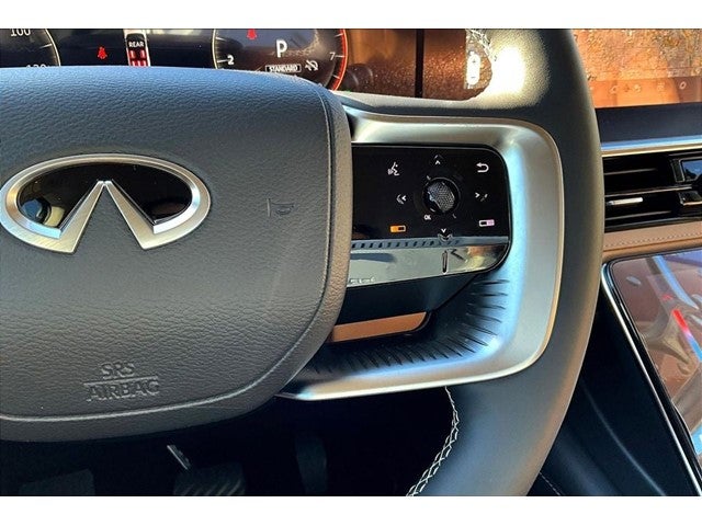 2025 INFINITI QX80 Luxe 4WD