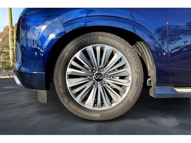 2025 INFINITI QX80 Luxe 4WD