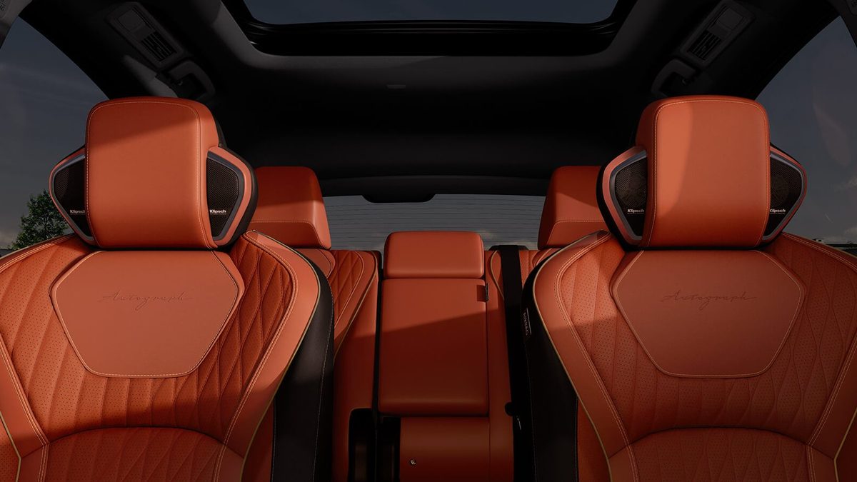 2027 INFINITI QX65 AUTOGRAPH quilted semi-aniline leather front seats with Klipsch headrest speakers